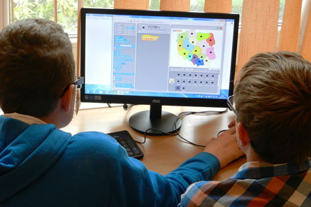 在线超级轰炸电话网页版